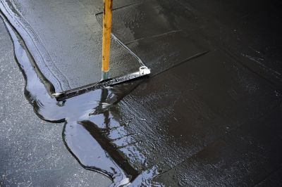Asphalt Sealcoating
